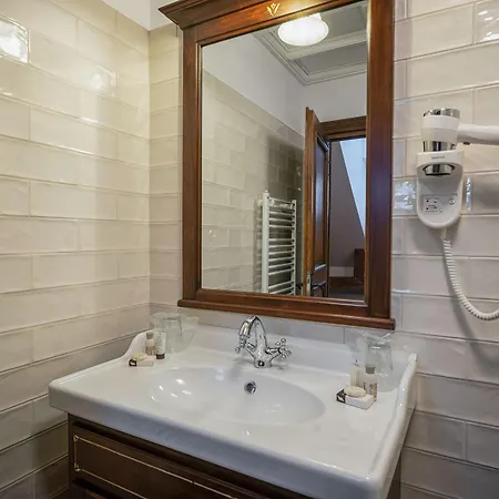 Boutique Casa Chitic -hotel And Restaurant Str Johann Gott Nr7 Braşov
