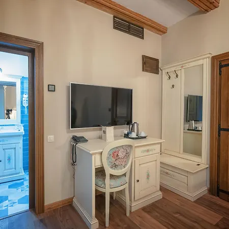 Boutique Casa Chitic -hotel And Restaurant Str Johann Gott Nr7 Hotel