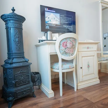 Hotel Boutique Casa Chitic -hotel And Restaurant Str Johann Gott Nr7 3*