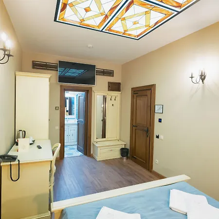 Boutique Casa Chitic -hotel And Restaurant Str Johann Gott Nr7 Hotel 3*