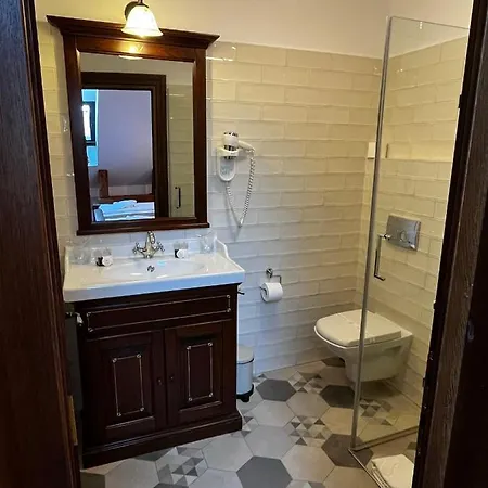 Hotel Boutique Casa Chitic -hotel And Restaurant Str Johann Gott Nr7 Brasov