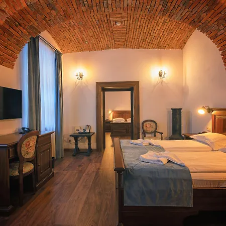 Boutique Casa Chitic -hotel And Restaurant Str Johann Gott Nr7 Szálloda