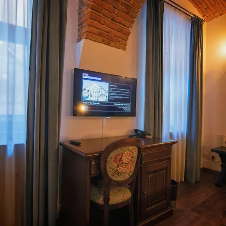 Boutique Casa Chitic -hotel And Restaurant Str Johann Gott Nr7 Szálloda 3*
