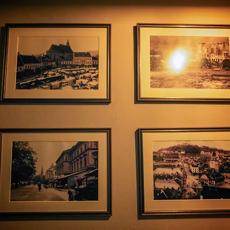 Boutique Casa Chitic -hotel And Restaurant Str Johann Gott Nr7 Отель Брашов