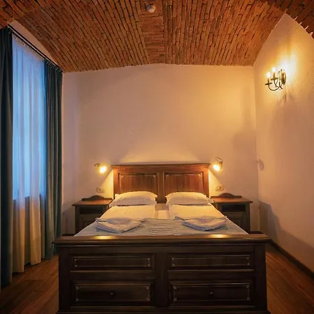 Boutique Casa Chitic -hotel And Restaurant Str Johann Gott Nr7 Hotel