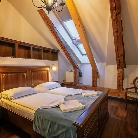 Boutique Casa Chitic -hotel And Restaurant Str Johann Gott Nr7 Hotel Brasov