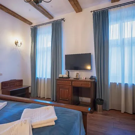 Boutique Casa Chitic -hotel And Restaurant Str Johann Gott Nr7 Брашов