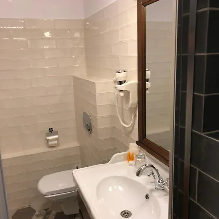 Boutique Casa Chitic -hotel And Restaurant Str Johann Gott Nr7 Brasov