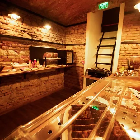 Boutique Casa Chitic -hotel And Restaurant Str Johann Gott Nr7