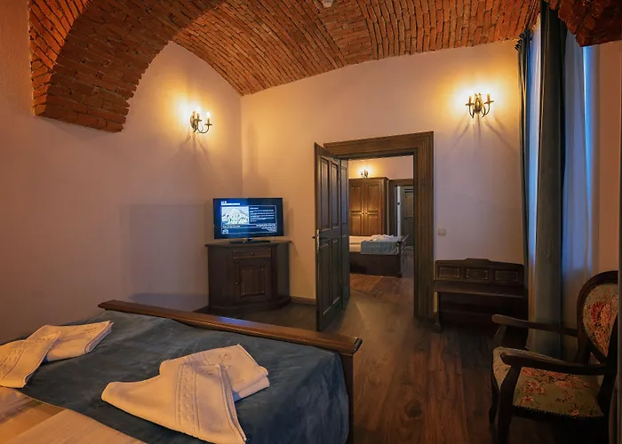 Hotel Boutique Casa Chitic -hotel And Restaurant Str Johann Gott Nr7 Brasov