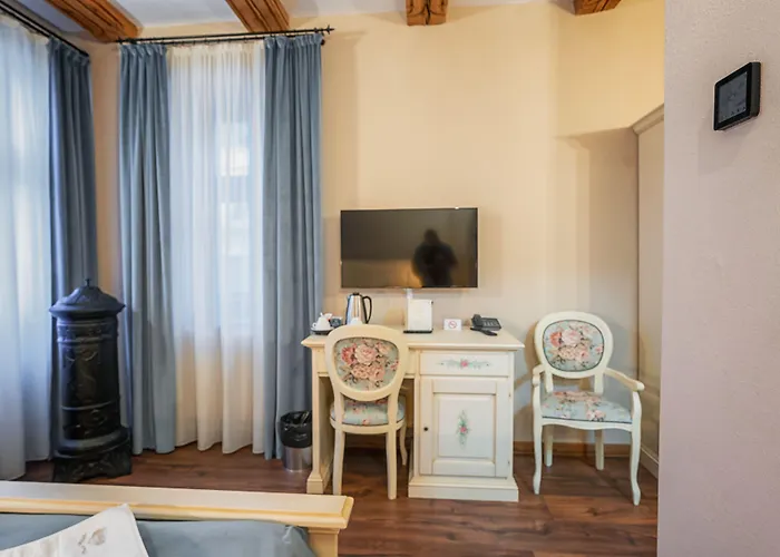 Hotel Boutique Casa Chitic -hotel And Restaurant Str Johann Gott Nr7 3*