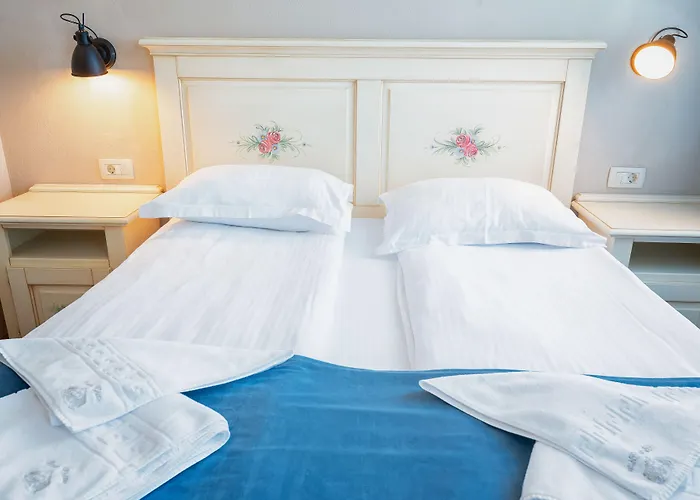 Boutique Casa Chitic -hotel And Restaurant Str Johann Gott Nr7 Hotel Braşov