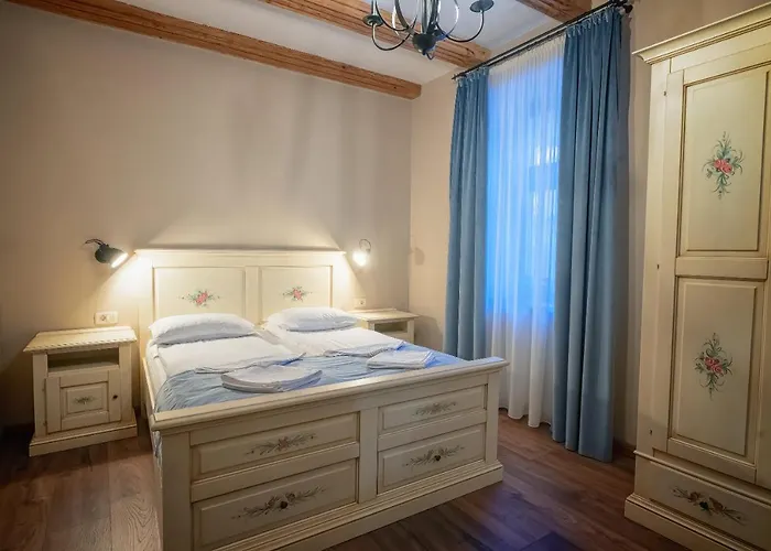 Hotel Boutique Casa Chitic -hotel And Restaurant Str Johann Gott Nr7 Braşov